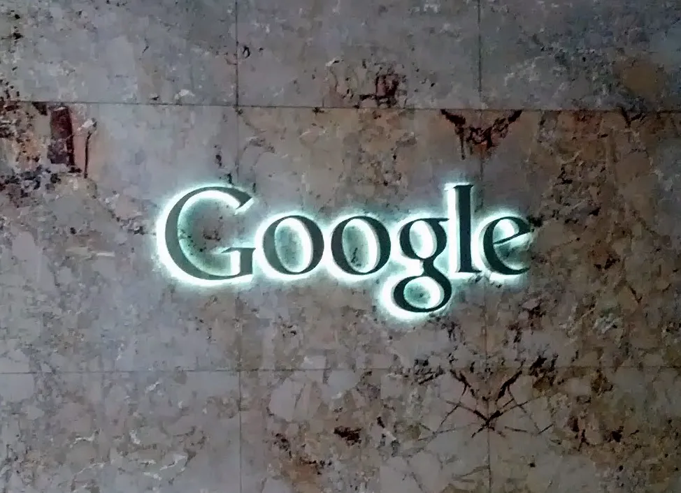 Google Search споткнулся о слова-команды: AI Overviews принял запросы за указания