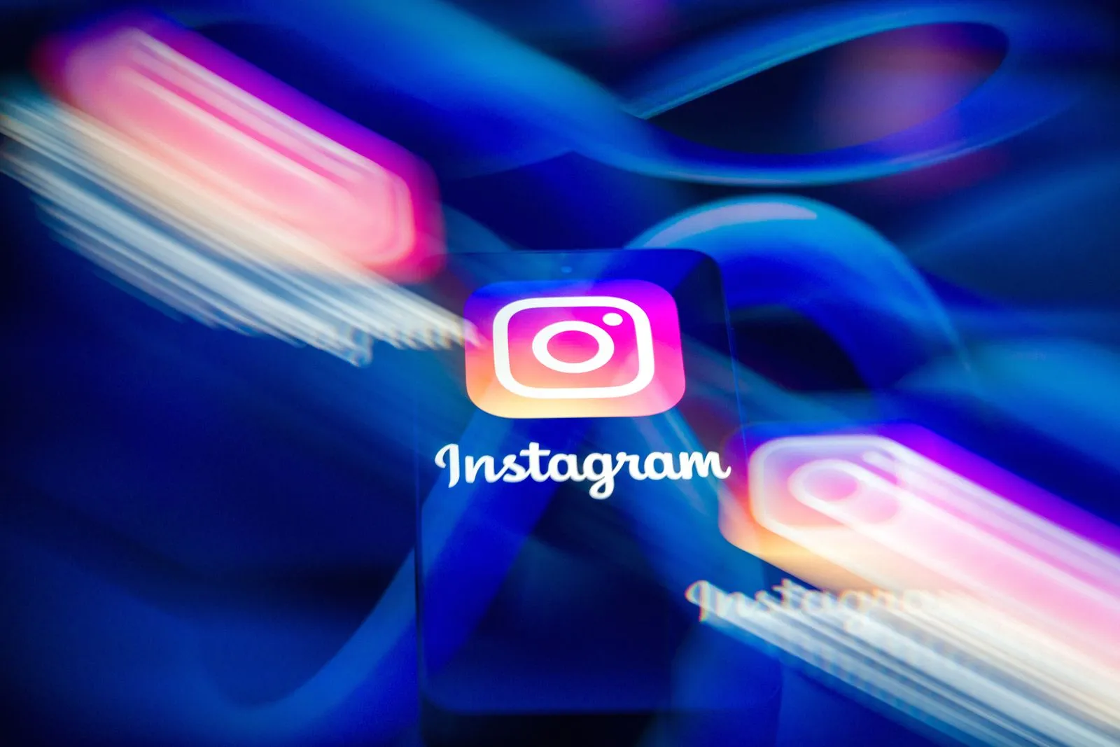 Meta разрешила делать AI-картинки с публичными фото Instagram: отключать это надо вручную