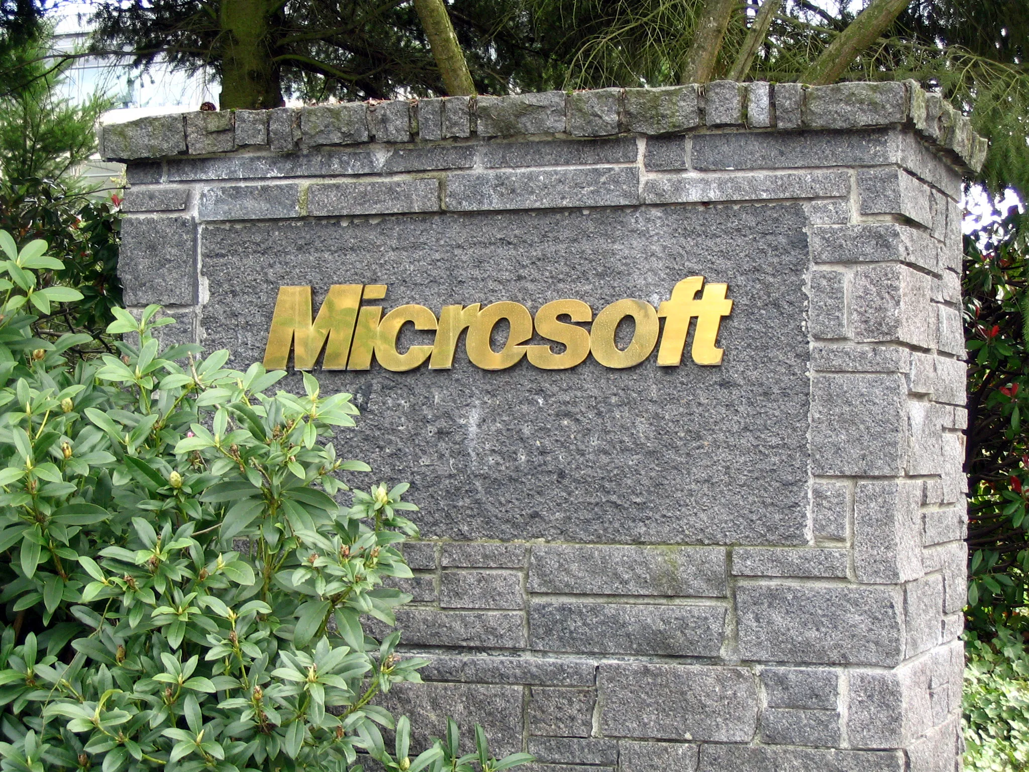 Италия проверит Microsoft: Copilot в Office стал поводом для дела о навязанной цене