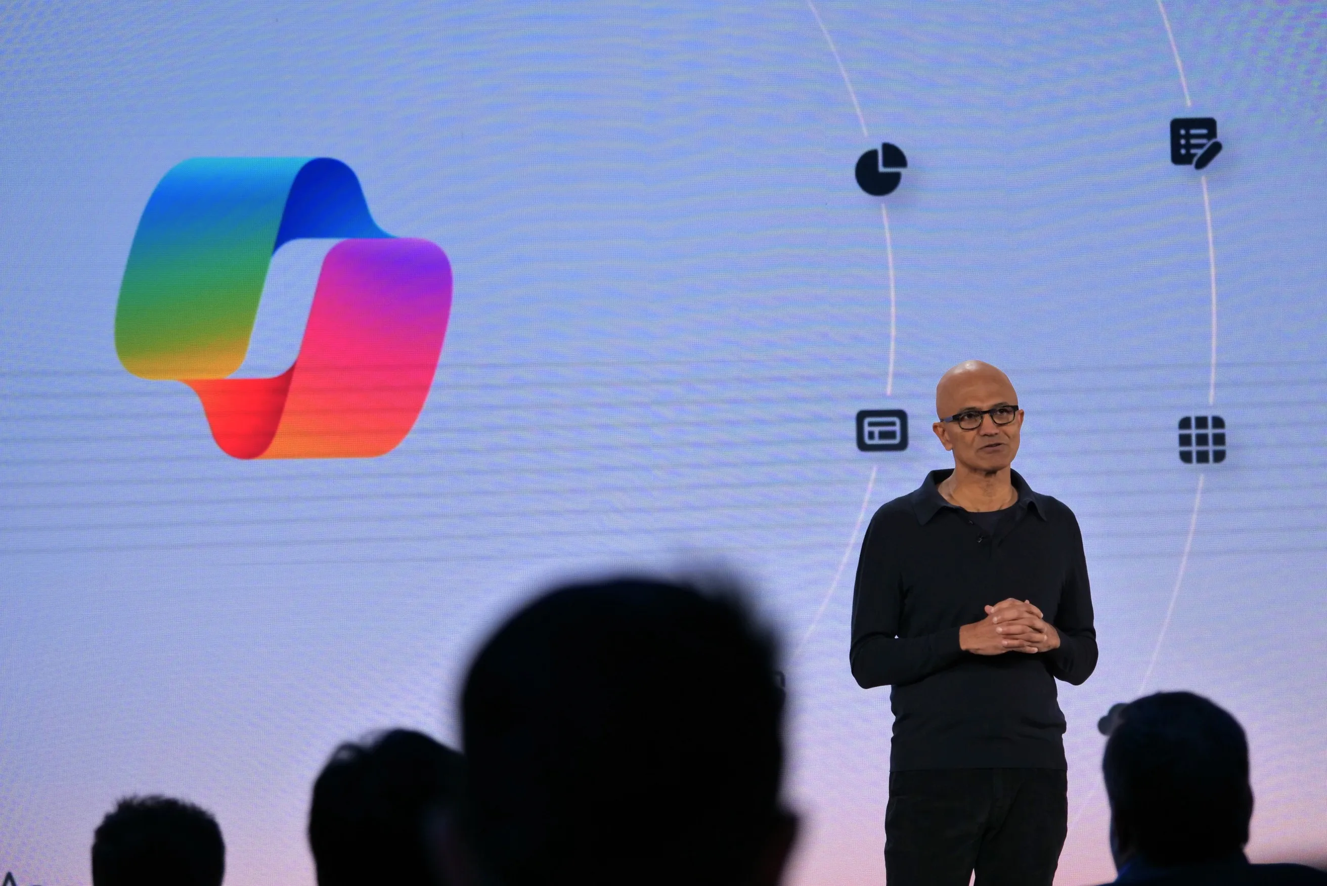 Microsoft превращает модели OpenAI и Anthropic в взаимозаменяемые компоненты внутри Copilot