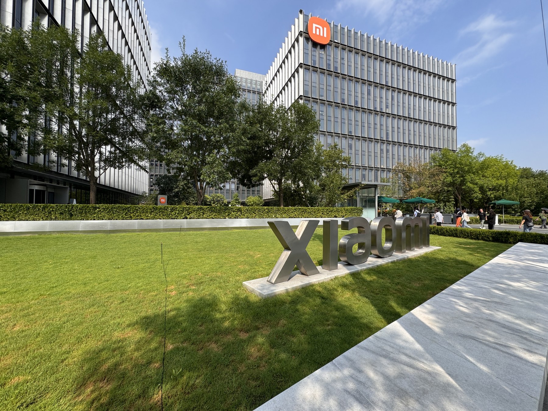 Xiaomi avas tugeva AI-mudeli — ja kiirendas Hiina võidujooksu arendajate pärast